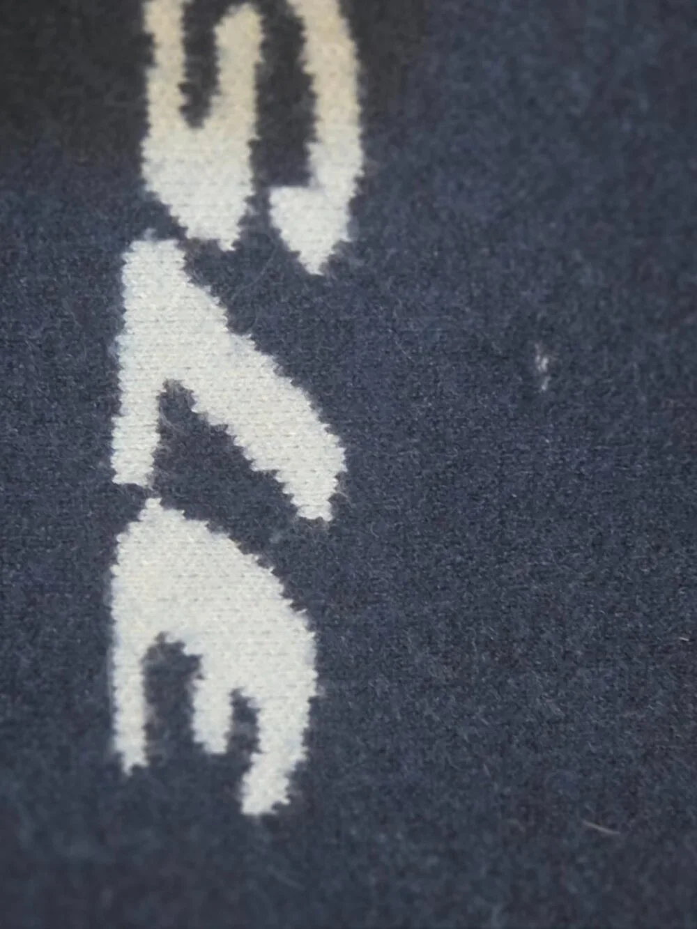 100% Authentic GUCCI  L'aveugle par amour bee wool  sweater  Blue XL